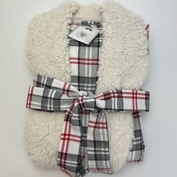 Pottery Barn Holland Plaid Robe Size Large/Extra Large Sherpa Trim - Picture 13 of 13